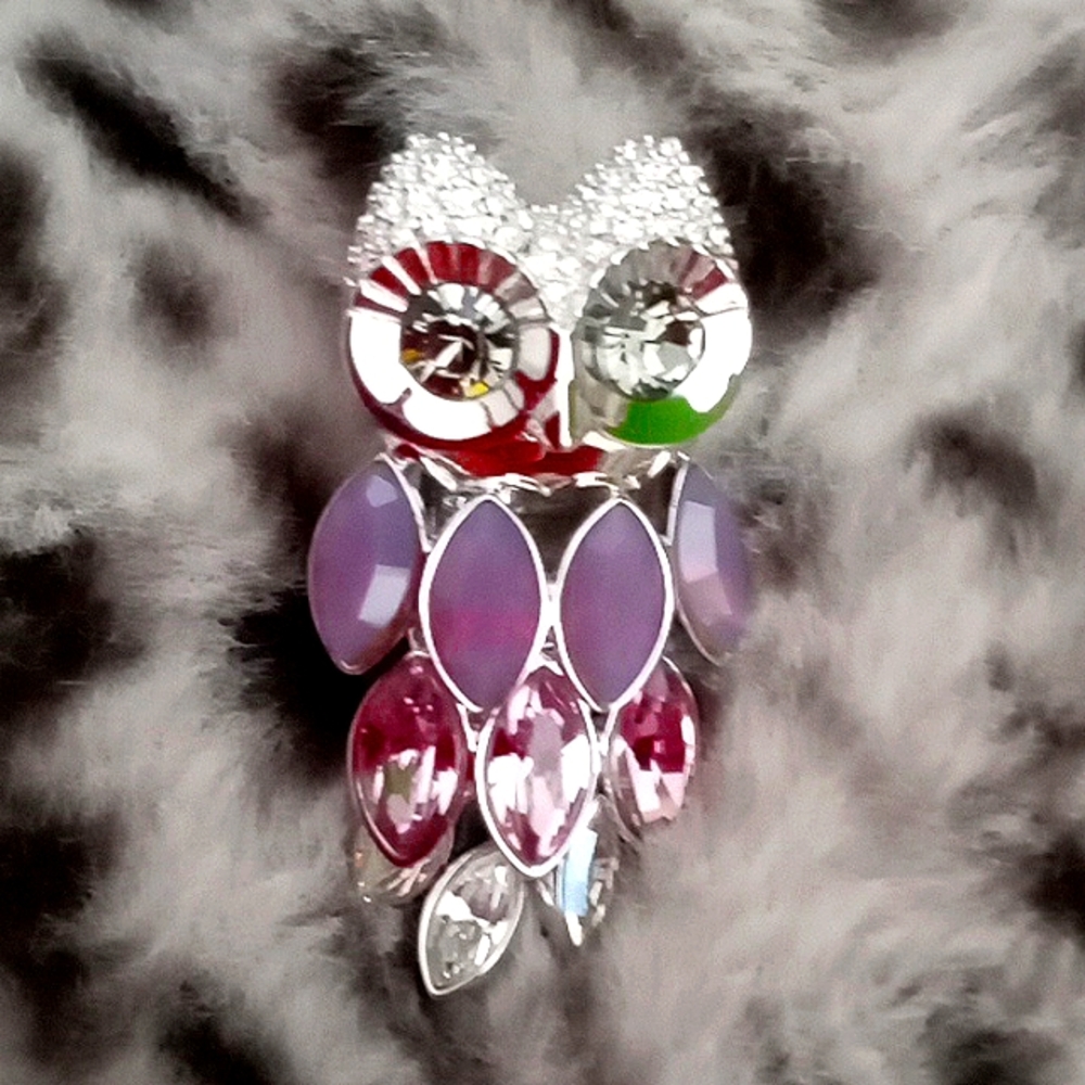 LAVENDER AND SILVER SWAROVSKI OWL Brooch